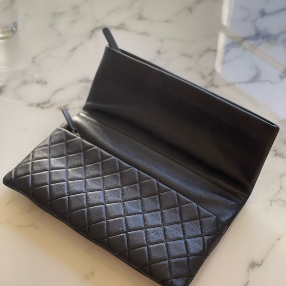 CHANEL fold over quilted clutch purse - Picture 5 of 11